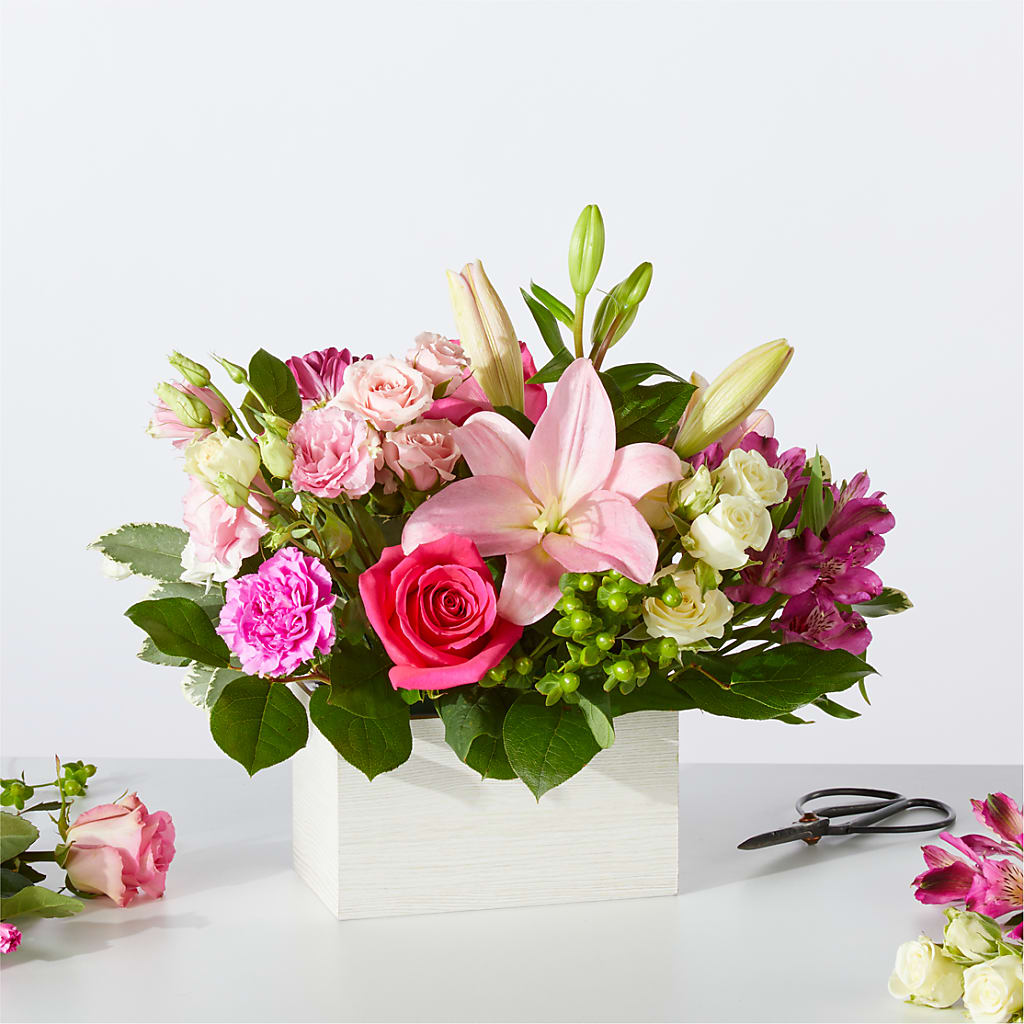 Sweetberry Box – A Florist Original – The Flower Garden #2, Tupelo MS