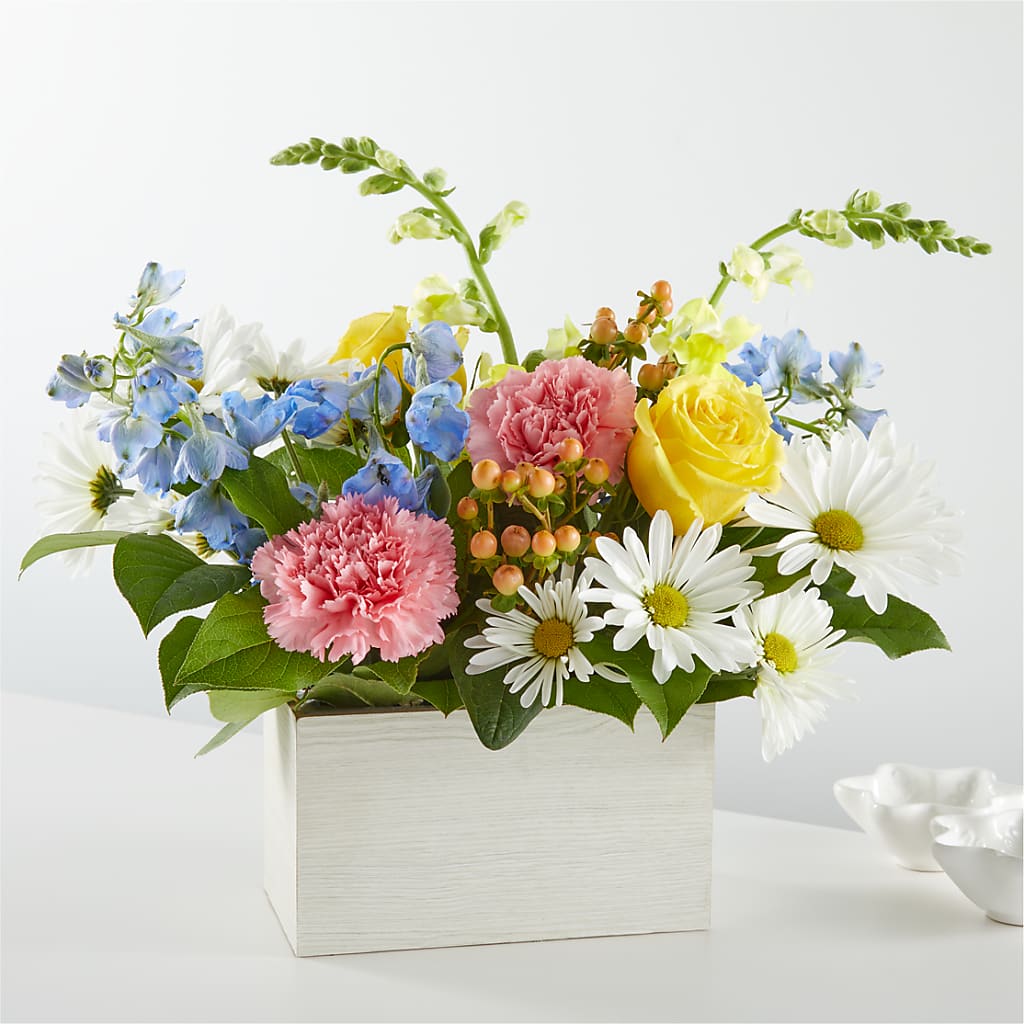 Sun Salutation Box Bouquet – The Flower Garden #2, Tupelo MS