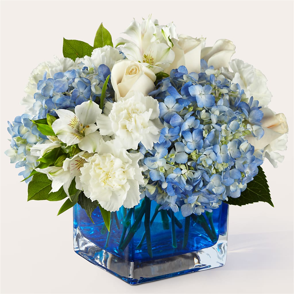 Soothing Waters Bouquet – The Flower Garden #2, Tupelo MS