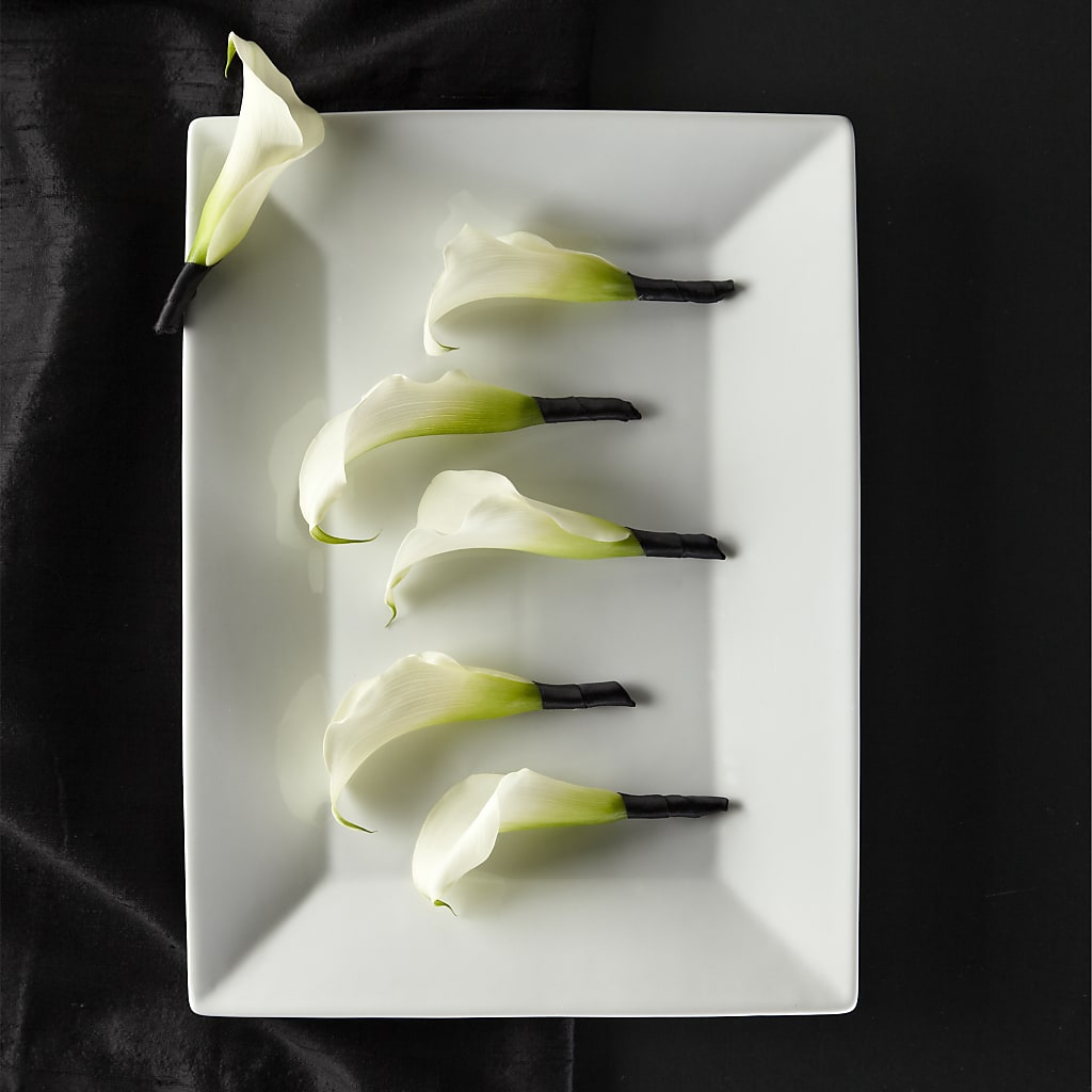 Calla Lily Promise Boutonniere – The Flower Garden #2, Tupelo MS