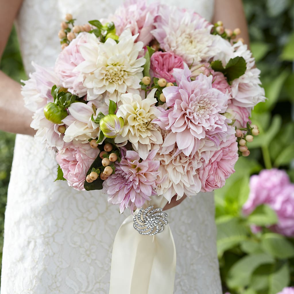 Heart's Promise Bouquet – The Flower Garden #2, Tupelo MS