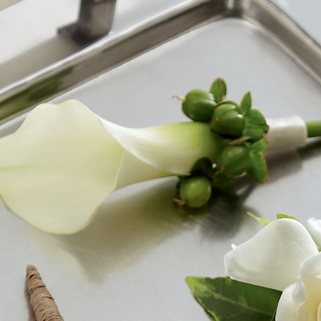 White Calla Boutonniere – The Flower Garden #2, Tupelo MS